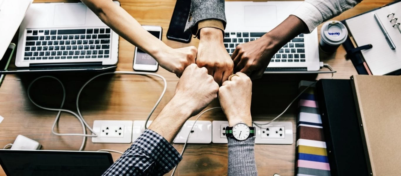 Εργασιακό νομοσχέδιο: Όλες οι ανατροπές που έρχονται σε 7 κλάδους για την Κυριακάτικη εργασία